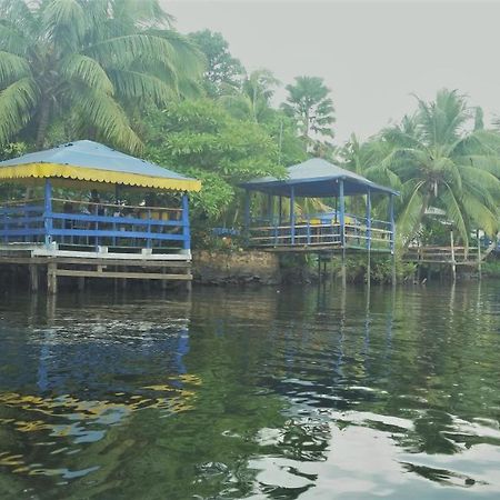 Aylos Bay Hotel Akosombo ภายนอก รูปภาพ
