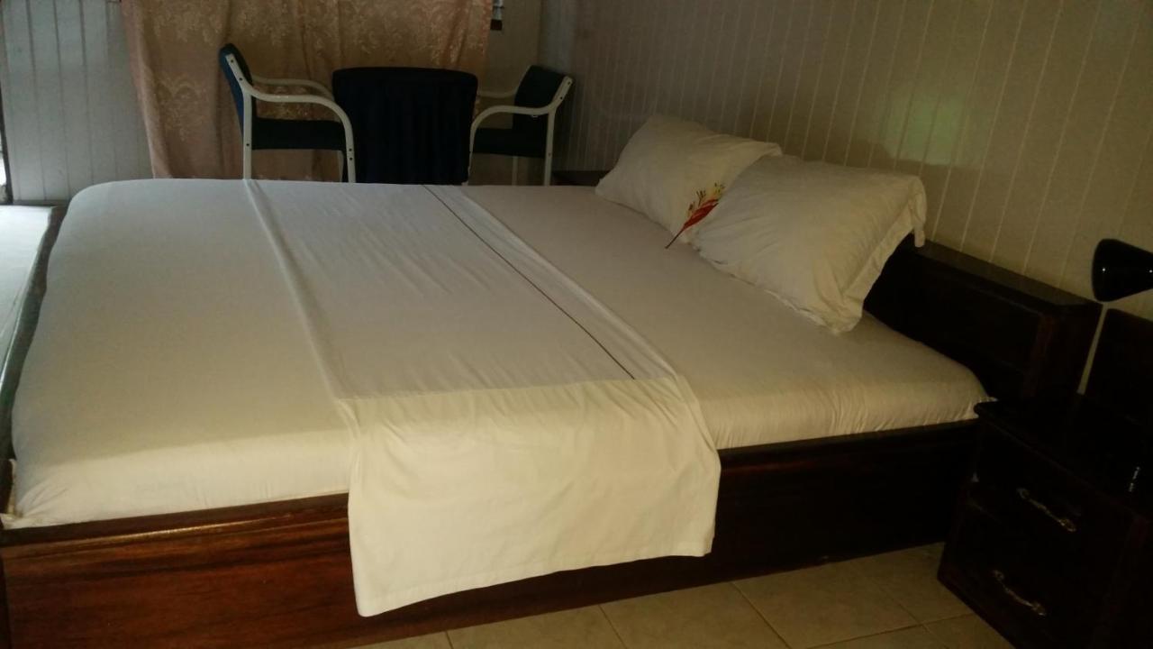 Aylos Bay Hotel Akosombo ภายนอก รูปภาพ