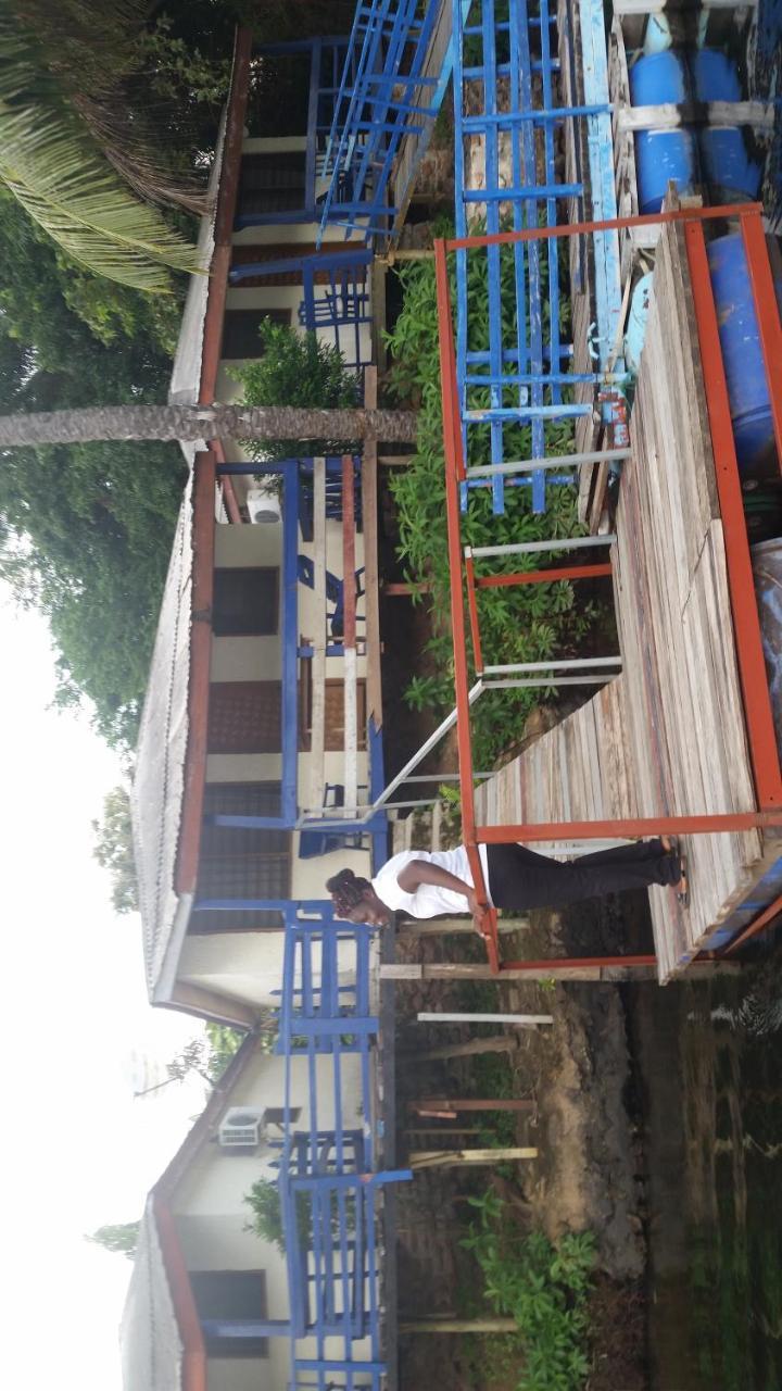 Aylos Bay Hotel Akosombo ภายนอก รูปภาพ