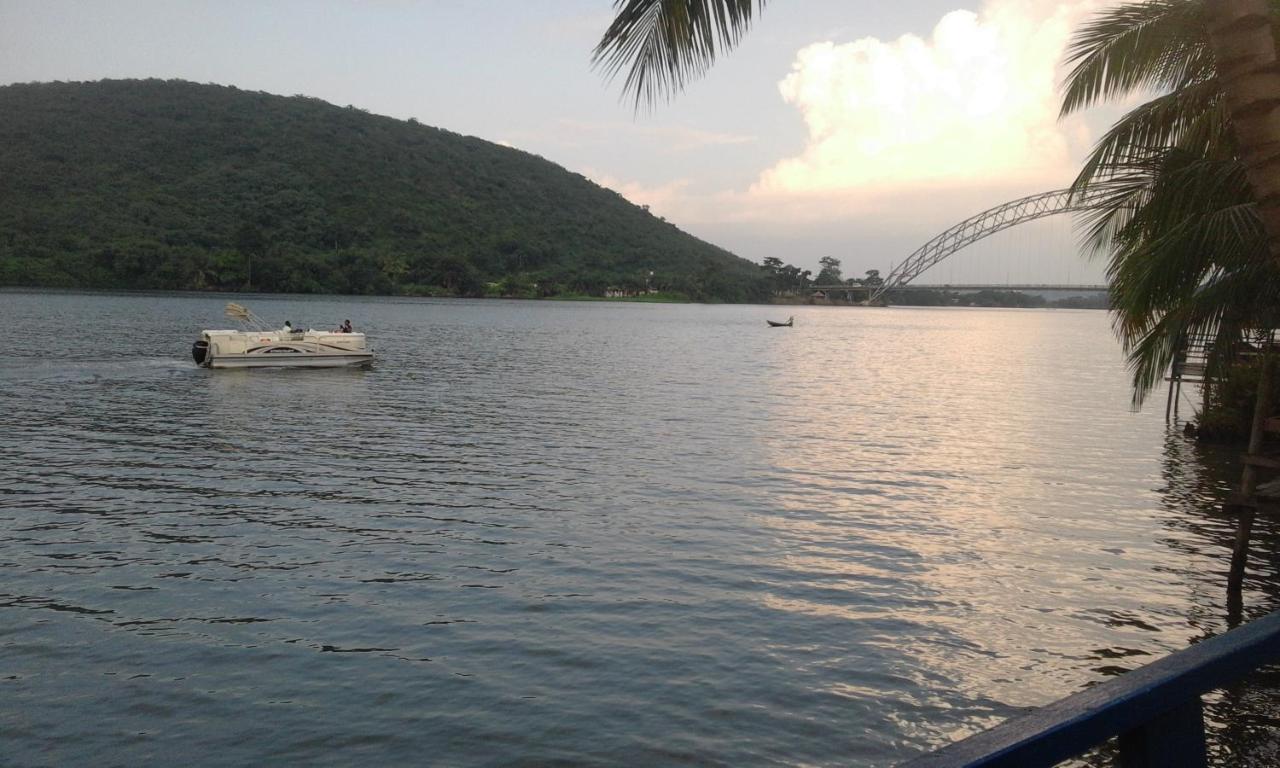 Aylos Bay Hotel Akosombo ภายนอก รูปภาพ